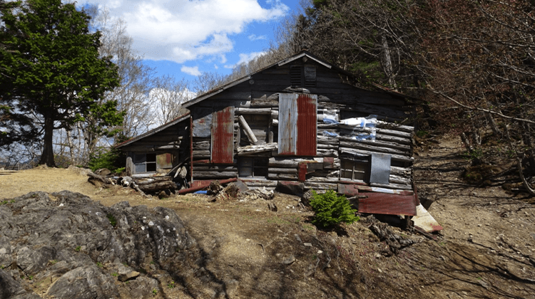 白岩小屋テント場