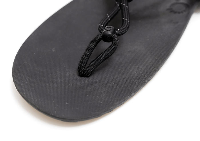 XERO SHOES GENESIS(ゼロシューズ ジェネシス)の鼻緒のイメージ